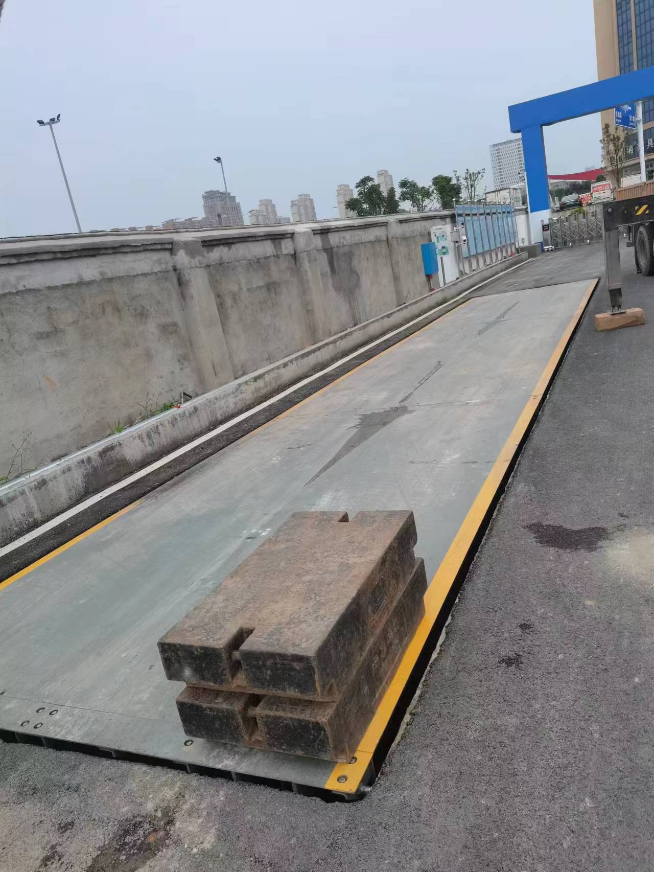 2023.5.16胡杰拍攝建投校稱 (2).jpg