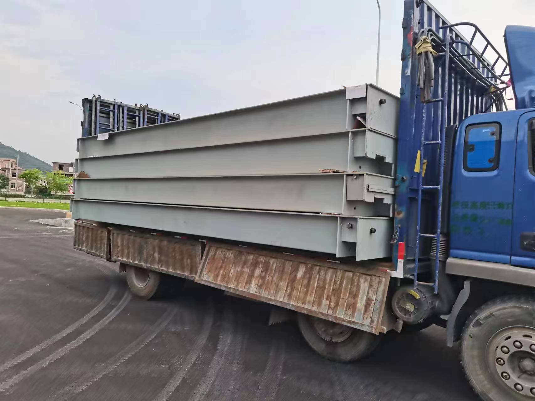 這個(gè)大家伙長(zhǎng)達(dá)20多米！趕緊來(lái)圍觀